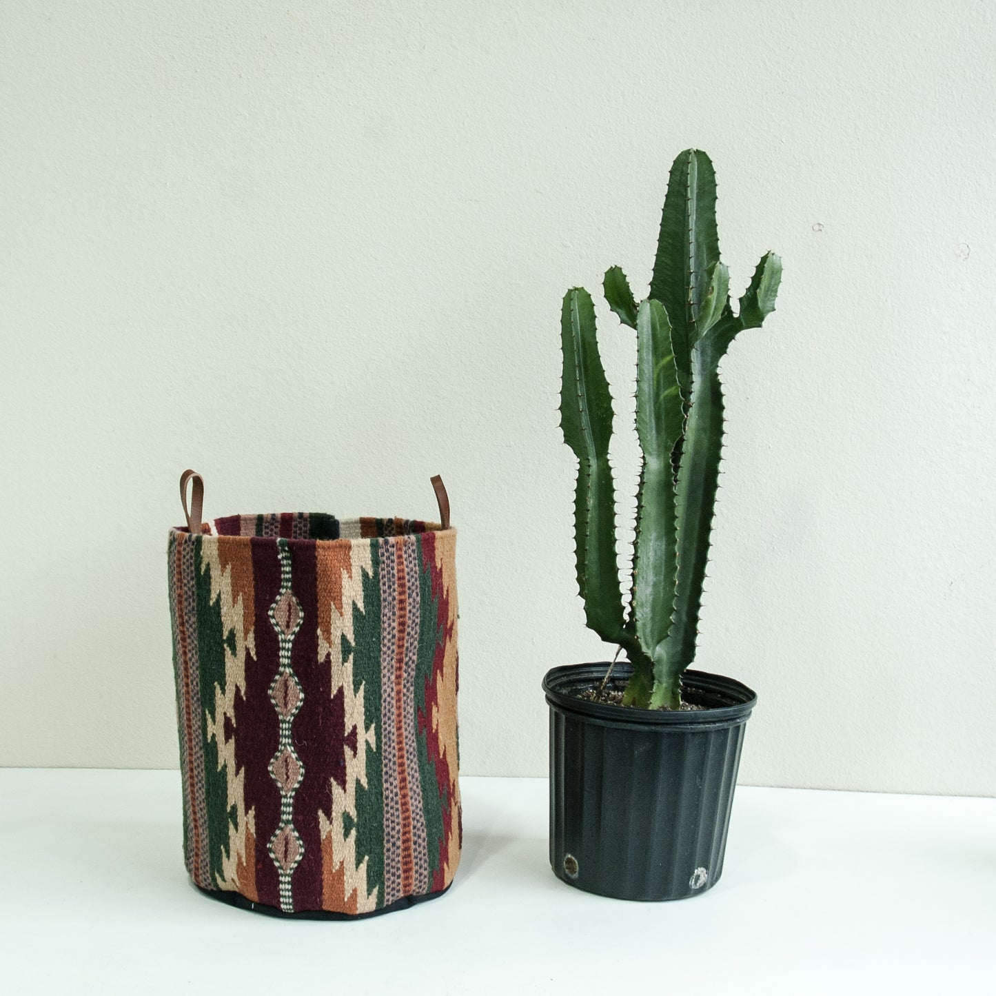 XL Woven Bucket Domingo Pattern
