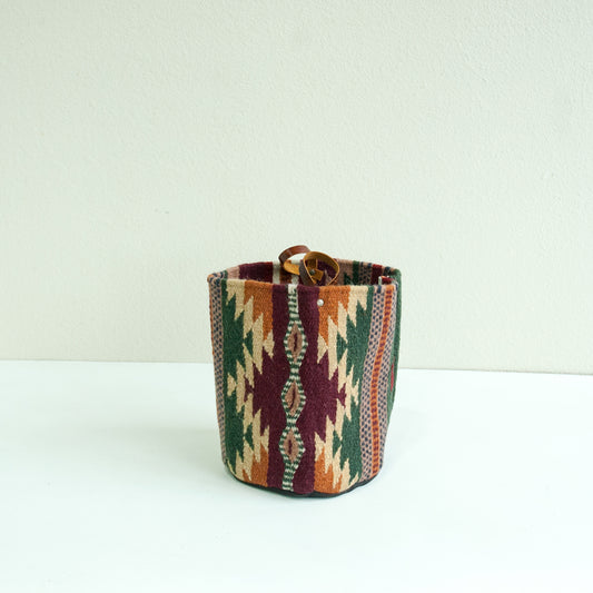 Large Woven Bucket Domingo Pattern